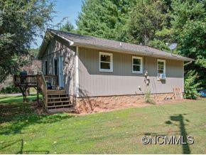 106 MOUNT EIRE DRIVE - Photo 16
