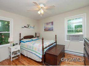 106 MOUNT EIRE DRIVE - Photo 10
