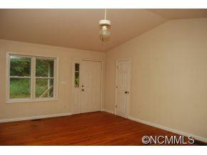 302 Rich Mountain Rd - Photo 2
