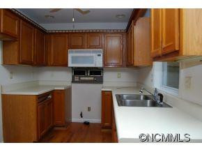 302 Rich Mountain Rd - Photo 3