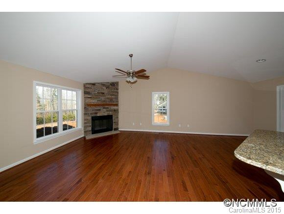 55 Glen Park Drive - Photo 4