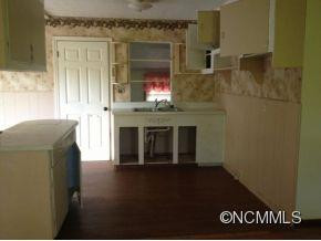 329 Davis Creek Road - Photo 4