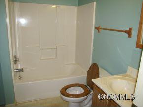 105 Sharons Way - Photo 18