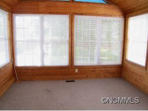 105 Sharons Way - Photo 10