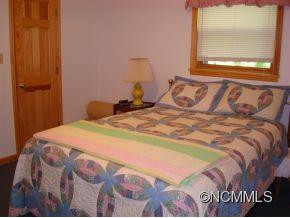 702 Valley View Circle - Photo 18