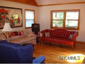 702 Valley View Circle - Photo 5