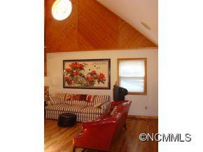 702 Valley View Circle - Photo 6