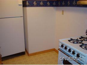702 Valley View Circle - Photo 10