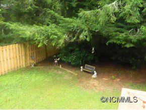 370 Maple Street - Photo 5