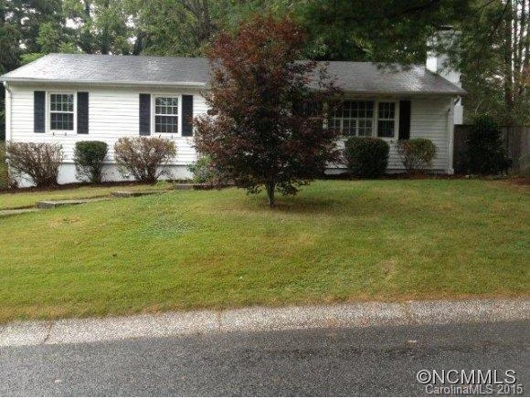 1101 Pinebrook