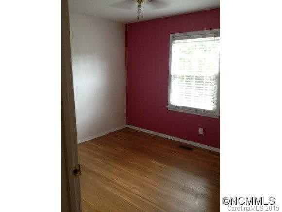1101 Pinebrook - Photo 8