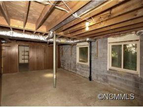 123 COLLEGE CIRCLE - Photo 13