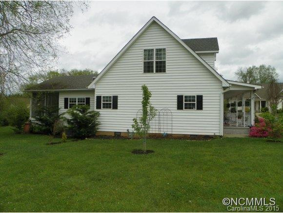 260 Blue Heron DR - Photo 2