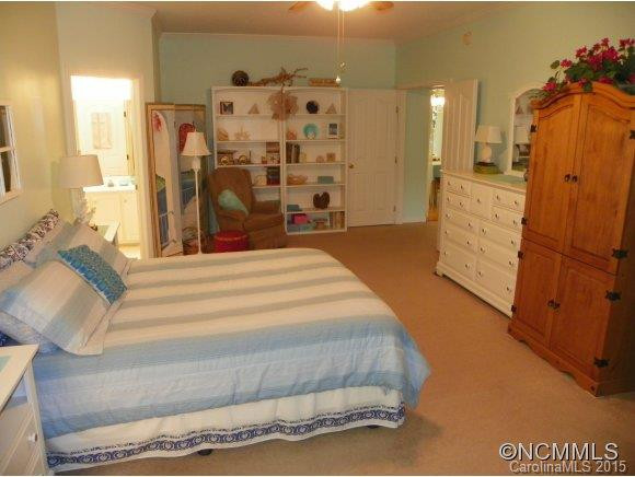260 Blue Heron DR - Photo 14