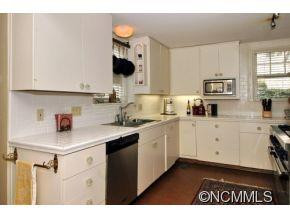 76 Kimberly Avenue - Photo 7