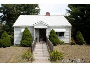 33 Skyland Circle