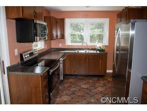 33 Skyland Circle - Photo 11