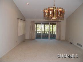 803 RED OAK DRIVE - Photo 2