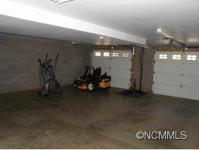 712 Hollow Log Lane - Photo 2