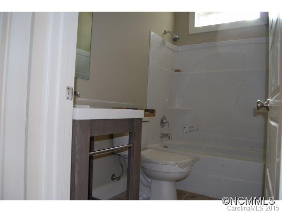 323 Wilson Ave - Photo 15