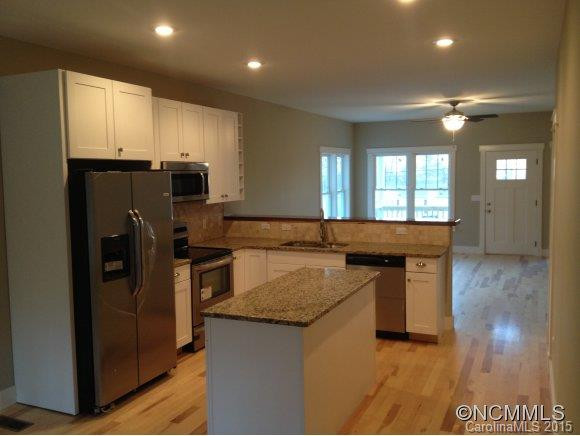 323 Wilson Ave - Photo 5