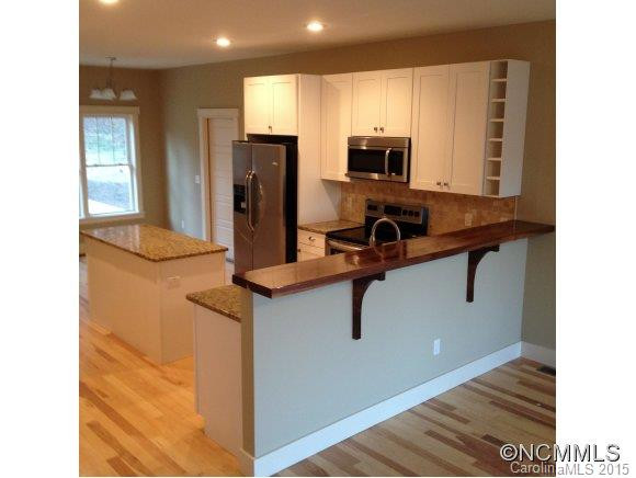 323 Wilson Ave - Photo 8