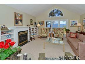 358 Presidential Drive - Photo 4