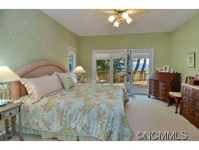 358 Presidential Drive - Photo 9