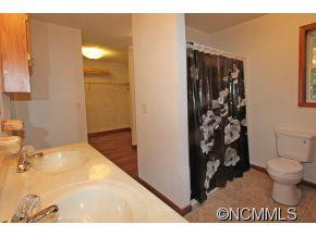 37 Country Road - Photo 10