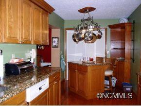 252 Haywood Knolls Drive - Photo 7
