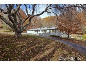 405 Winchester Creek Road - Photo 2