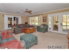 405 Winchester Creek Road - Photo 5