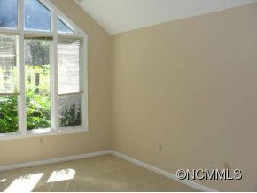15 HIGHLAND POINTE COURT - Photo 2