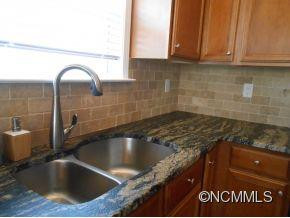 15 Woodbriar Road - Photo 8