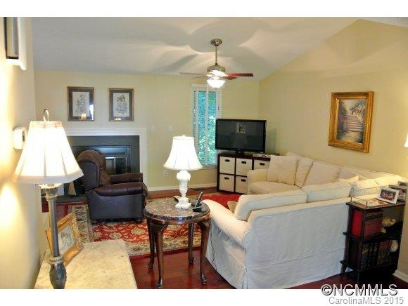 44 Hollybrook Drive - Photo 4