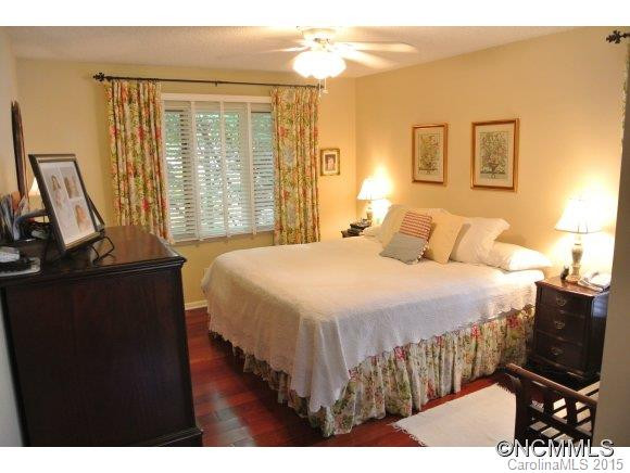 44 Hollybrook Drive - Photo 8