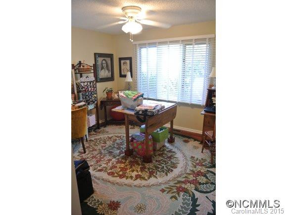 44 Hollybrook Drive - Photo 9