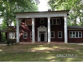 319 Vanderbilt Road