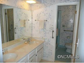 423 Crowfields Drive - Photo 14
