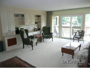 423 Crowfields Drive - Photo 3