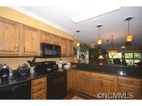 87 Willow Road  D-5 - Photo 5