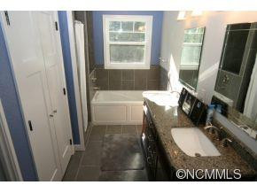 726 W Pine Street - Photo 12