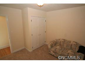 726 W Pine Street - Photo 18