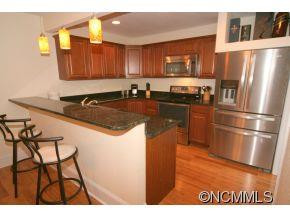 726 W Pine Street - Photo 5