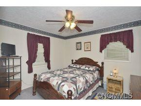 10 Shadowlawn Dr - Photo 6