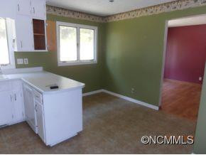 400 Eastview Drive - Photo 3