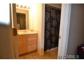 103 Noble - Photo 12