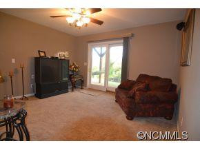 103 Noble - Photo 15