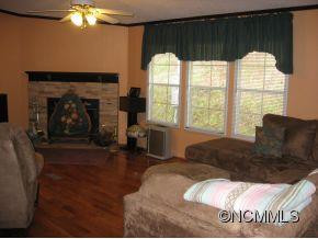946 McKinney Road - Photo 5