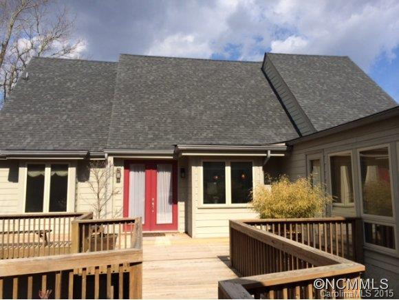 135 Uwaga Court